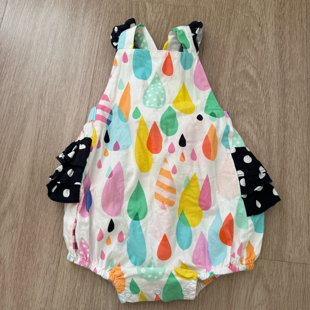 Multicolor Raindrop Print Baby Romper with Ruffle Sleeves